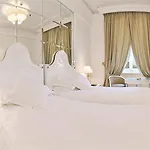Otel Majestic